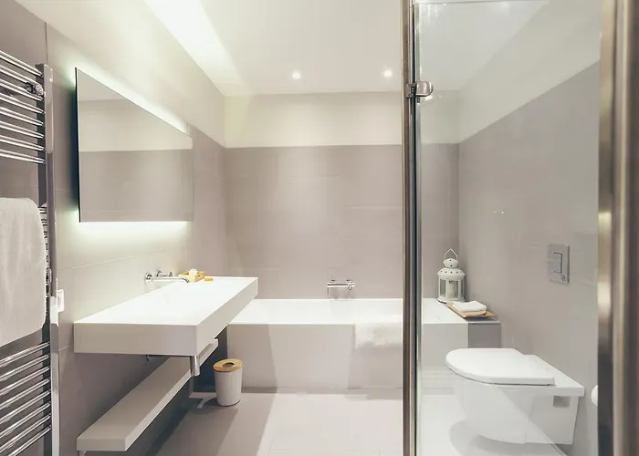 T4 Cours De L'intendance Bed and Breakfast Μπορντό