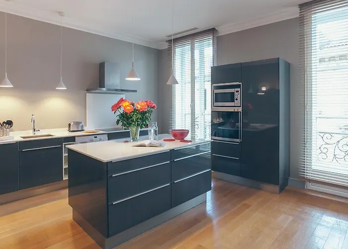 T4 Cours De L'intendance Bed and Breakfast Μπορντό