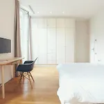 فندق مبيت وإفطار T4 Cours De L'intendance 4*