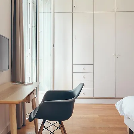 T4 Cours De L'intendance Bed and breakfast